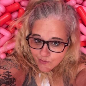 Meet your Posher, Dawn